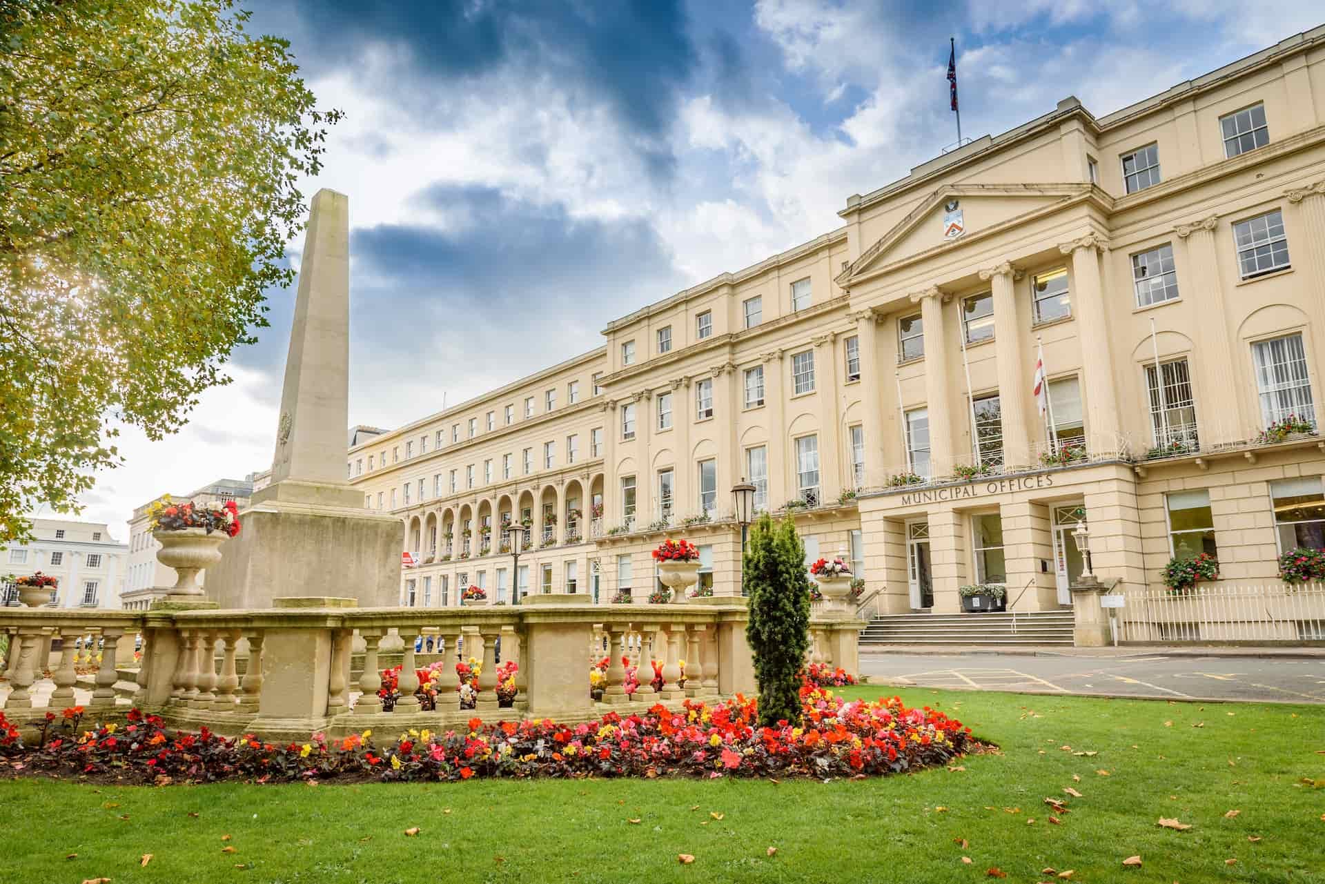 https://blog.staylets.co.uk/wp-content/uploads/2019/11/shutterstock_330527780-1.jpg_img